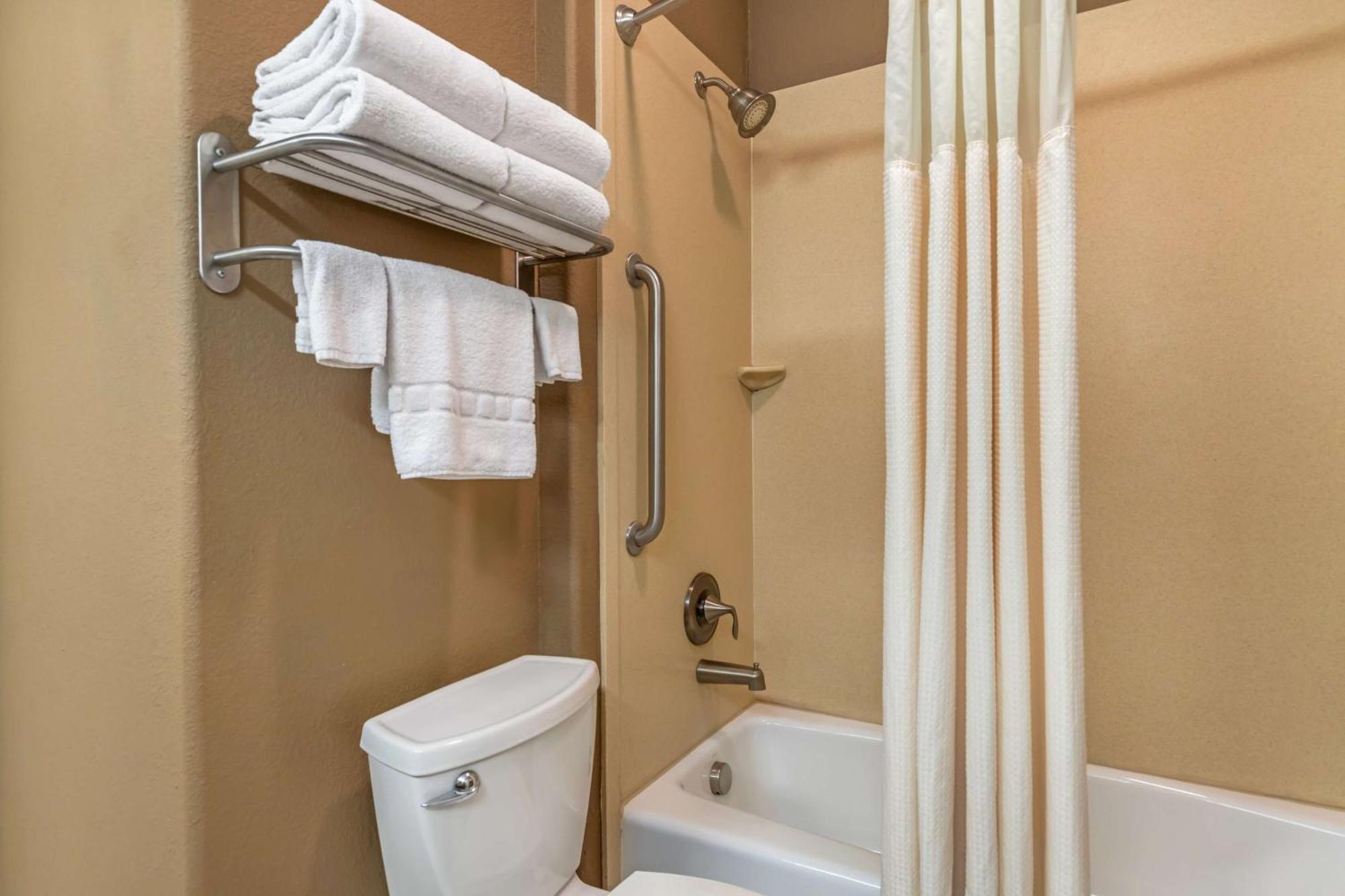 Best Western Plus Lytle Inn And Suites Dış mekan fotoğraf