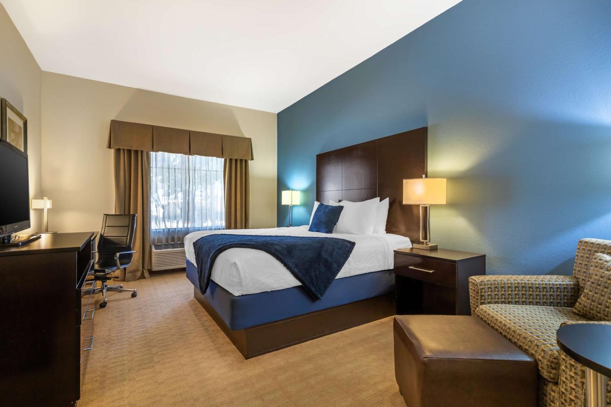 Best Western Plus Lytle Inn And Suites Dış mekan fotoğraf