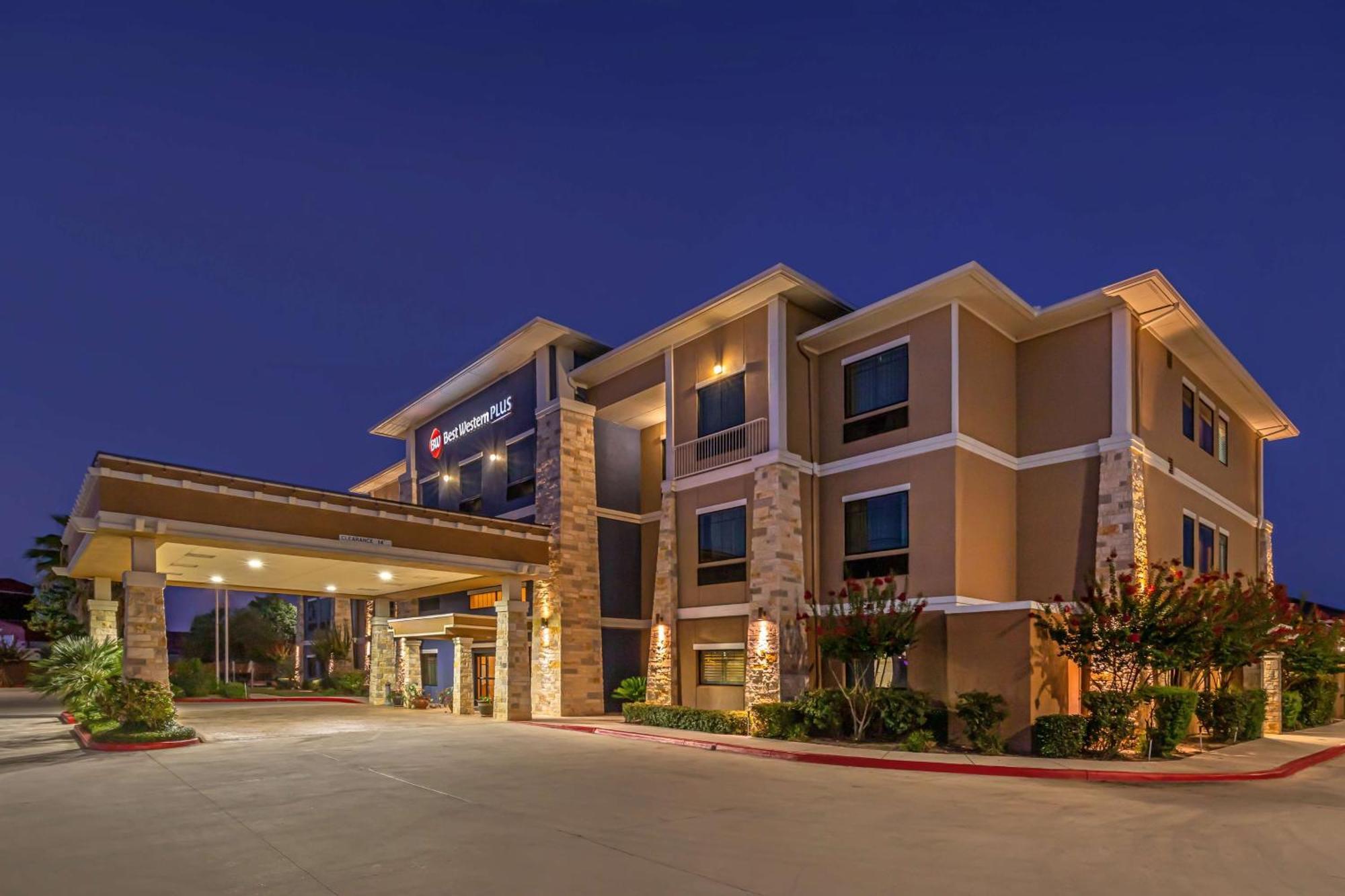 Best Western Plus Lytle Inn And Suites Dış mekan fotoğraf