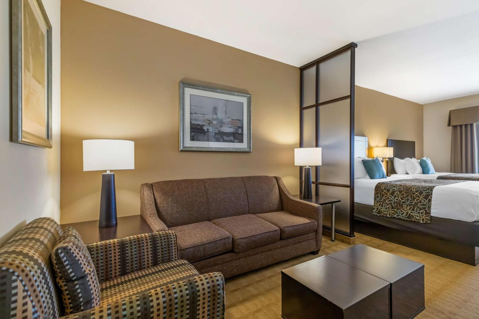 Best Western Plus Lytle Inn And Suites Dış mekan fotoğraf